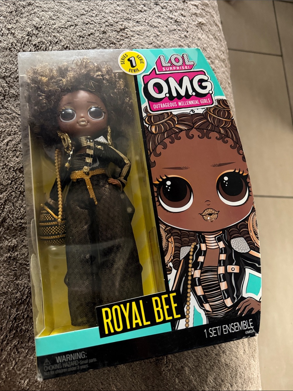 L.O.L. Surprise! Royal Bee Doll – Black & Gold